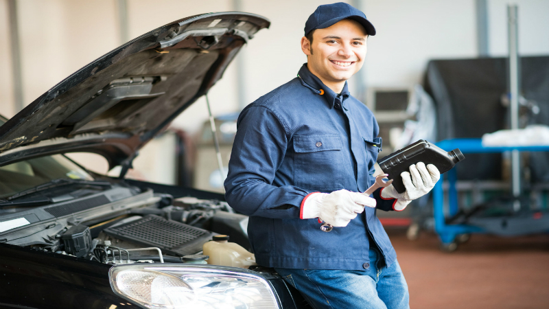 Vehicle Collision Repair in Lakeview