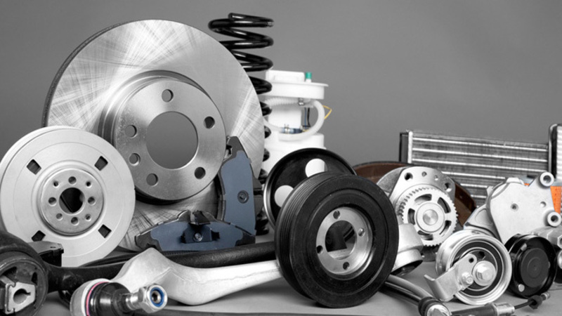 The Primary Differences Between Aftermarket and OEM Engines in Des Moines, IA