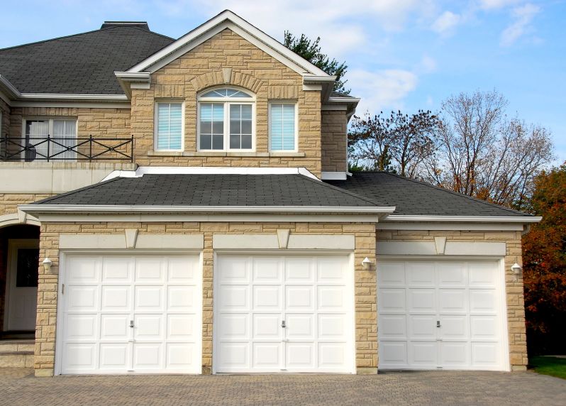 Make Your Home Complete and Keep It Safe With a High-Quality Garage Door