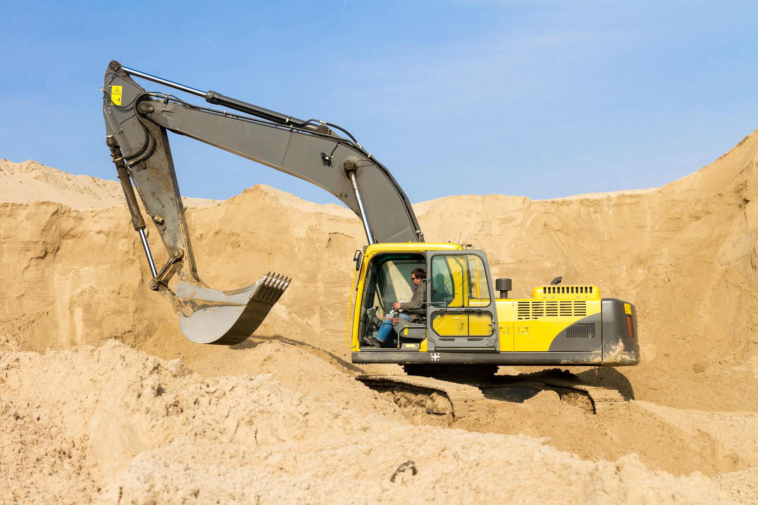 Three Things You Should Know Before Construction Equipment Rental in Cincinnati, OH